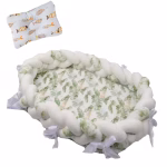 Cosulet cu perna cu pestisori pentru bebelusi, portabil, margini impletite Bumper, bumbac, multicolor cu frunze - imagine 3