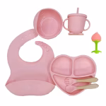 Set hranire bebelusi cu farfurie inima, cu jucarie dentitie portocala, silicon, BPA free, antialergenic, cu ventuze, roz