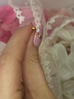 Piercing Labret din titan ASTM F136, pentru Helix/Tragus/Conch cu zirconiu si pandantiv picatura, cu infiletare interioara, auriu - imagine 3