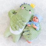 Perna multifunctionala pentru bebelusi, pentru un somn linistit, anticolici, pentru dezvoltarea independentei, pentru acasa si calatorii, 3 luni-2 ani, Dinozaur verde cu galben - imagine 3